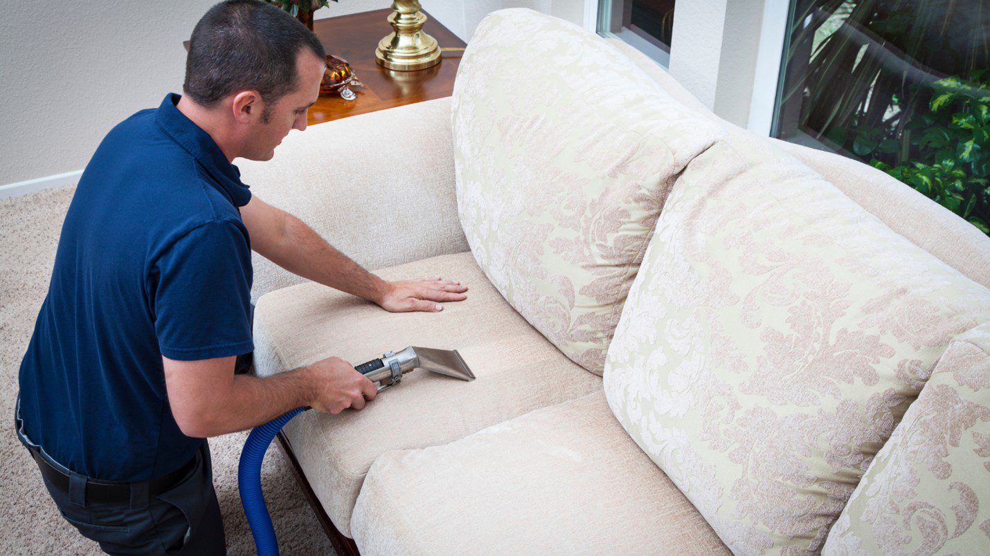 Upholstery Cleaning in Mission Hills