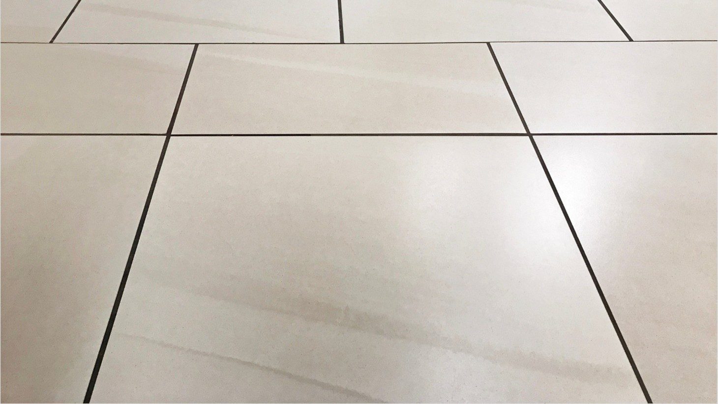 ): tile and grout cleaning in Mission Hills