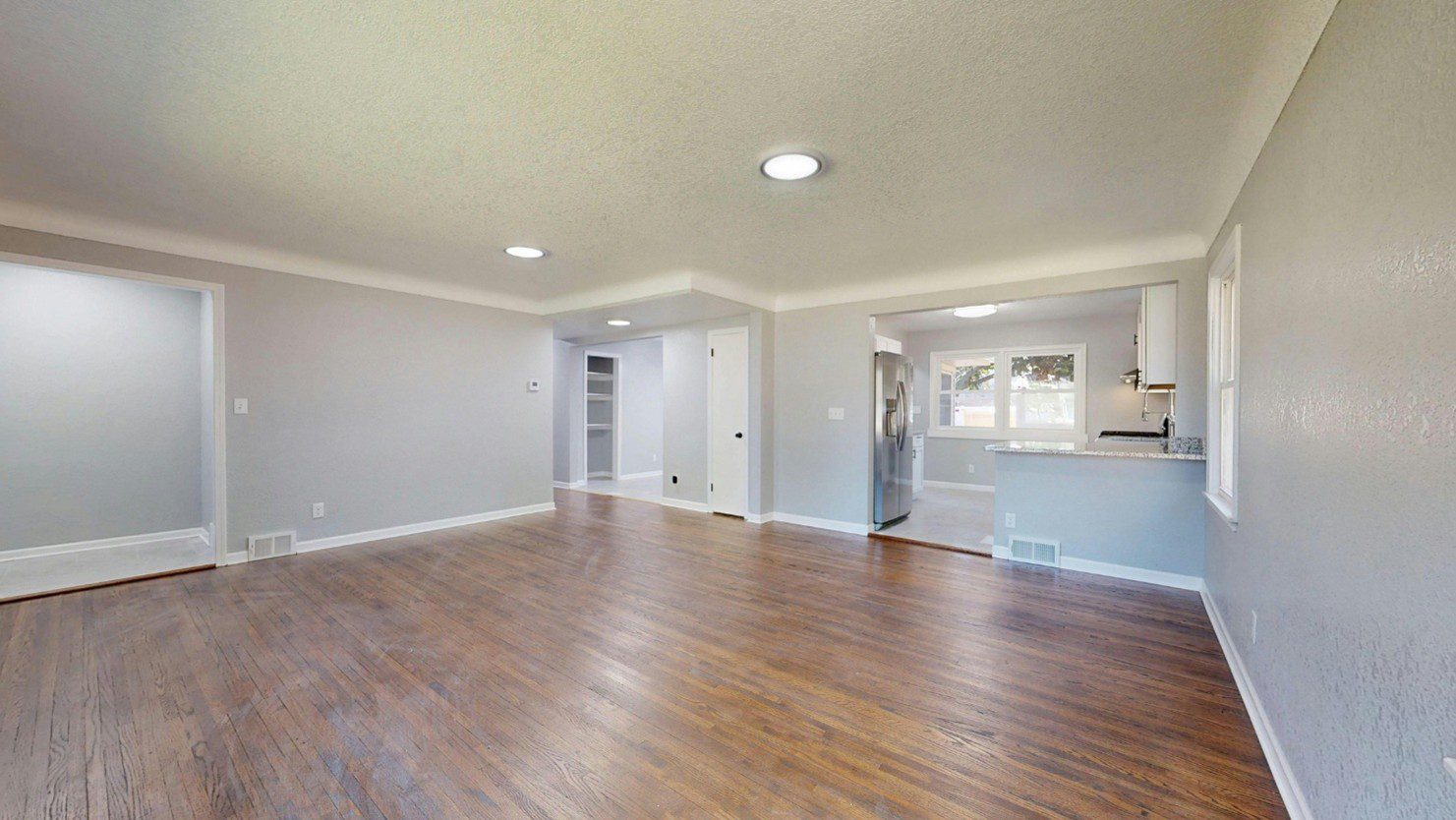 hardwood floor cleaning in Mission Hills